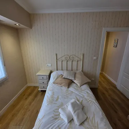 Astur Playa Ii - Centrally Located And Ideal For 4 People - Vut-6413-as Gijon