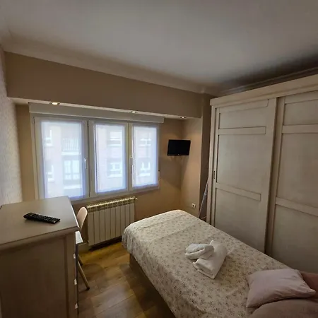 Astur Playa Ii - Centrally Located And Ideal For 4 People - Vut-6413-as *