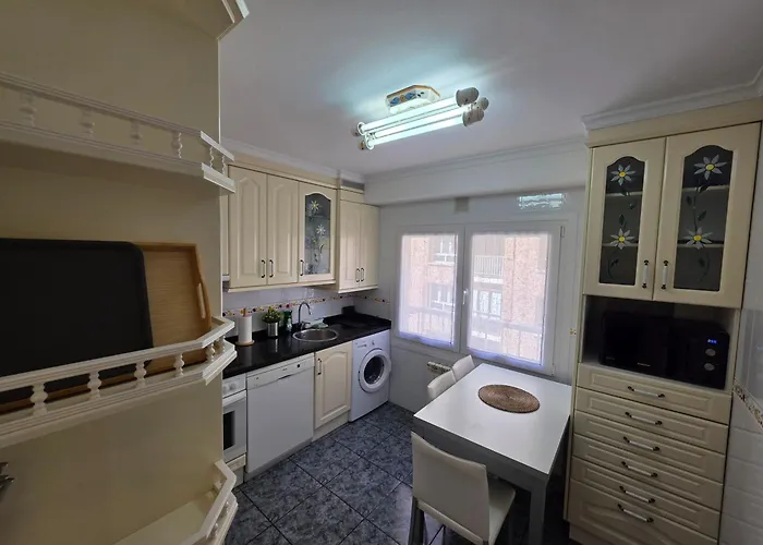 Astur Playa Ii - Centrally Located And Ideal For 4 People - Vut-6413-as Διαμέρισμα Χιχόν