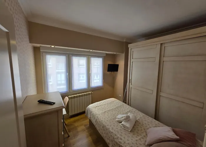 Astur Playa Ii - Centrally Located And Ideal For 4 People - Vut-6413-as *