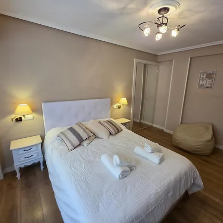 Astur Playa Ii - Centrally Located And Ideal For 4 People - Vut-6413-as * Gijón